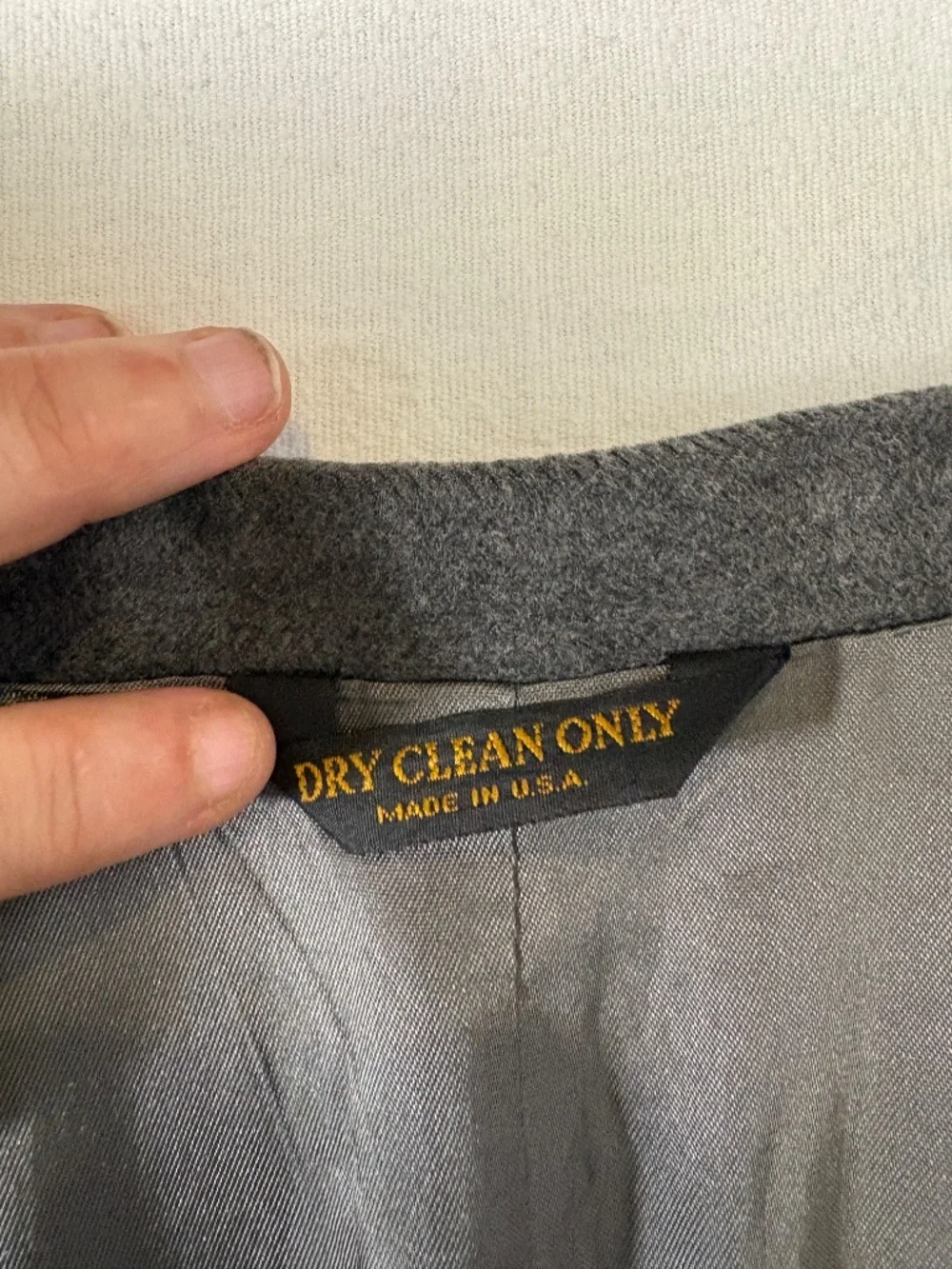 Zacchi Classico Italiana Mens Gray Suit Cashmere Feel USA Versace Like Buttons